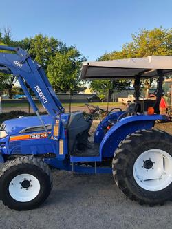 0 Iseki Tg5570 Rops 60Hp Ind Wheels Fel & 4In1 Bkt 389 Hours Blue