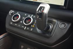 2024 Land Rover Defender 110 P400e X-Dynamic SE