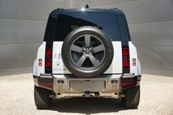 2024 Land Rover
Defender 110 P400e X-Dynamic SE
