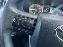 2023 Toyota
Hilux SR