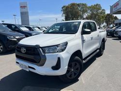 2023 Toyota
Hilux SR