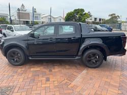 2024 Isuzu
                D-MAX X-TERRAIN