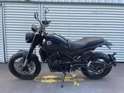 2024 Benelli Leoncino Trail Leoncino Black