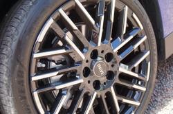 2024 MINI Cooper SE Favoured