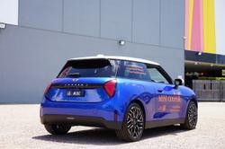 2024 MINI Cooper SE Favoured