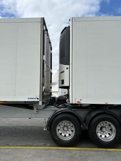 2015 Krueger/Schmitz St3 34 Pallet -30 Freezer B Double Silver
