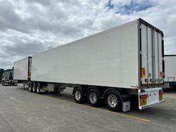 2015 Krueger/Schmitz St3 34 Pallet -30 Freezer B Double Silver