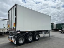 2015 Krueger/Schmitz St3 34 Pallet -30 Freezer B Double Silver