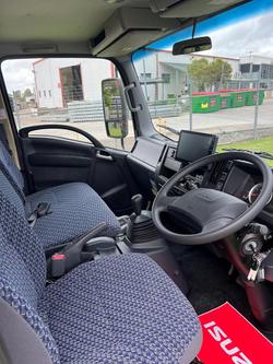 2025 Isuzu N Series NPS 75/45-155 Beige