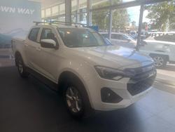 2024 Isuzu
                D-MAX LS-M