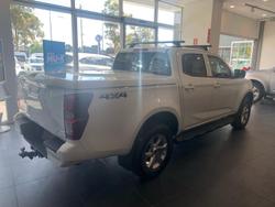 2024 Isuzu
                D-MAX LS-M
