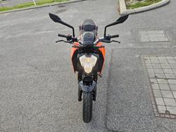 2024 KTM DUKE 200