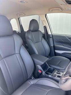2024 Subaru Forester 2.5i Luxury Special Edition S5 MY24 AWD Crystal White