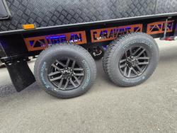 2024 Urban Caravans 22'6