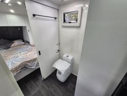 2024 Urban Caravans 22'6