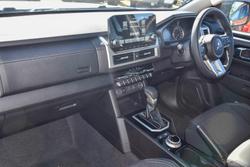2024 Mitsubishi
Triton GLS