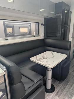 2025 Millard 2024 Millard Mflow 19'6 Family 3 X Bunks