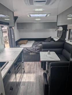 2025 Millard 2024 Millard Mflow 19'6 Family 3 X Bunks