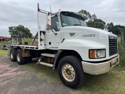 2006 Mack Metro-Liner