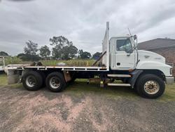 2006 Mack Metro-Liner
