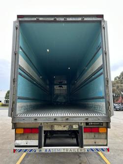 2017 GTB St3 -28 Freezer Double Stacker