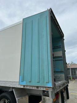 2017 GTB St3 -28 Freezer Double Stacker