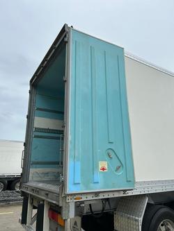 2017 GTB St3 -28 Freezer Double Stacker