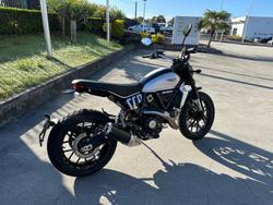 2024 Ducati
Scrambler ICON
