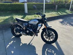 2024 Ducati
Scrambler ICON