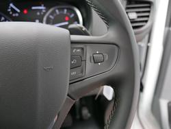 2023 Peugeot
                Expert Pro