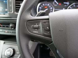 2023 Peugeot
                Expert Pro