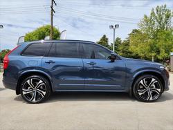 2023 Volvo
XC90 Recharge Ultimate T8 Plug-In Hybrid