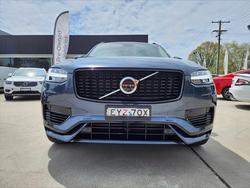 2023 Volvo
XC90 Recharge Ultimate T8 Plug-In Hybrid