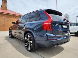 2023 Volvo
XC90 Recharge Ultimate T8 Plug-In Hybrid