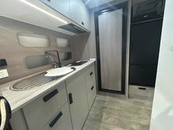 2024 JAYCO
BASE STATION 15.47-2