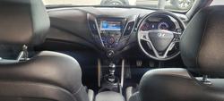 2016 Hyundai
Veloster SR Turbo