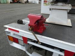 2002 NISSAN Ud Mk 150