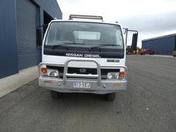 2002 NISSAN Ud Mk 150