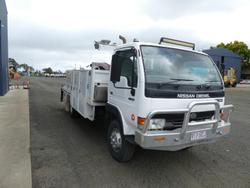2002 NISSAN Ud Mk 150