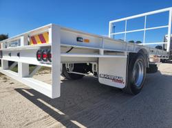 2025 Beavertail Single Axle Pig