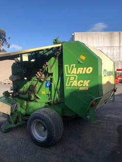 0 Krone Vario Pack 1500 Round Baler