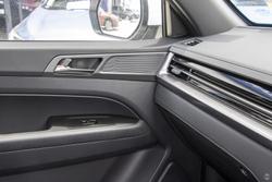 2024 KGM SsangYong Musso Adventure Q261 MY24 4X4 Dual Range Pearl White