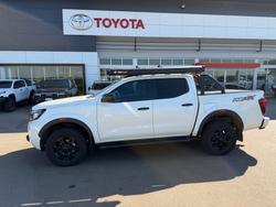 2022 Nissan NAVARA WHITE PEARL