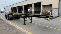 2012 Krueger 40' Skel Black