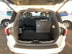 2025 Ford Everest Platinum