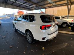 2025 Ford Everest Platinum