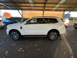 2025 Ford Everest Platinum