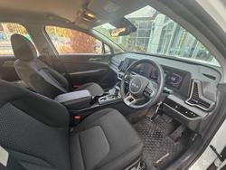 2024 Kia
                Sportage S