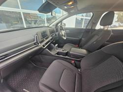 2024 Kia
                Sportage S
