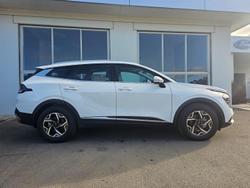 2024 Kia
                Sportage S